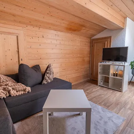 Holzegger Apartment Hart im Zillertal