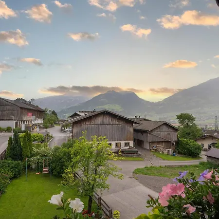 Holzegger * Hart im Zillertal